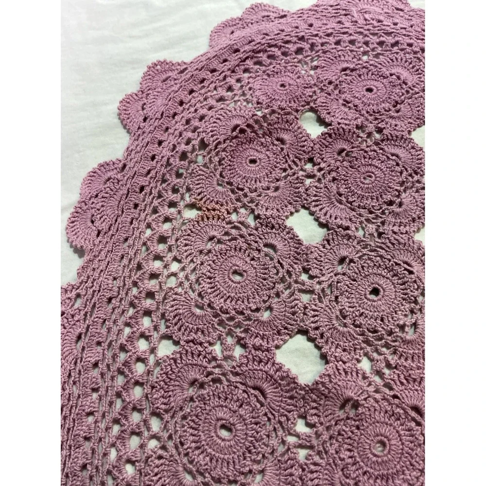 Vintage Handmade Pink Crochet Doily Oval Table Runner 18x12 Lace Decor
